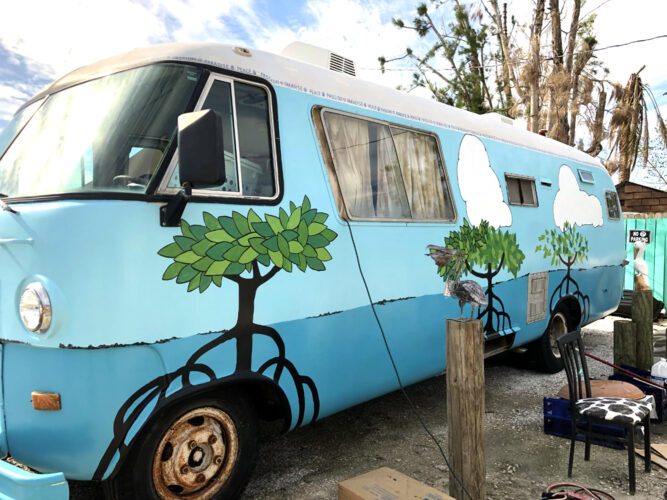 Local artist brightens up islander’s temporary home